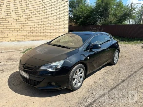 Opel Astra GTC, 2012